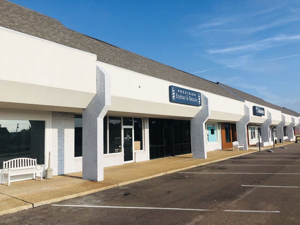 Centre Park: 1060 E County Line Rd, Ridgeland, MS 39157